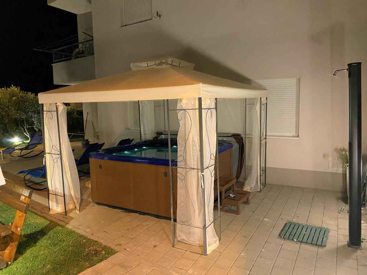 Lux Apartment Sea Shell With Jacuzzi Makarska Eksteriør billede