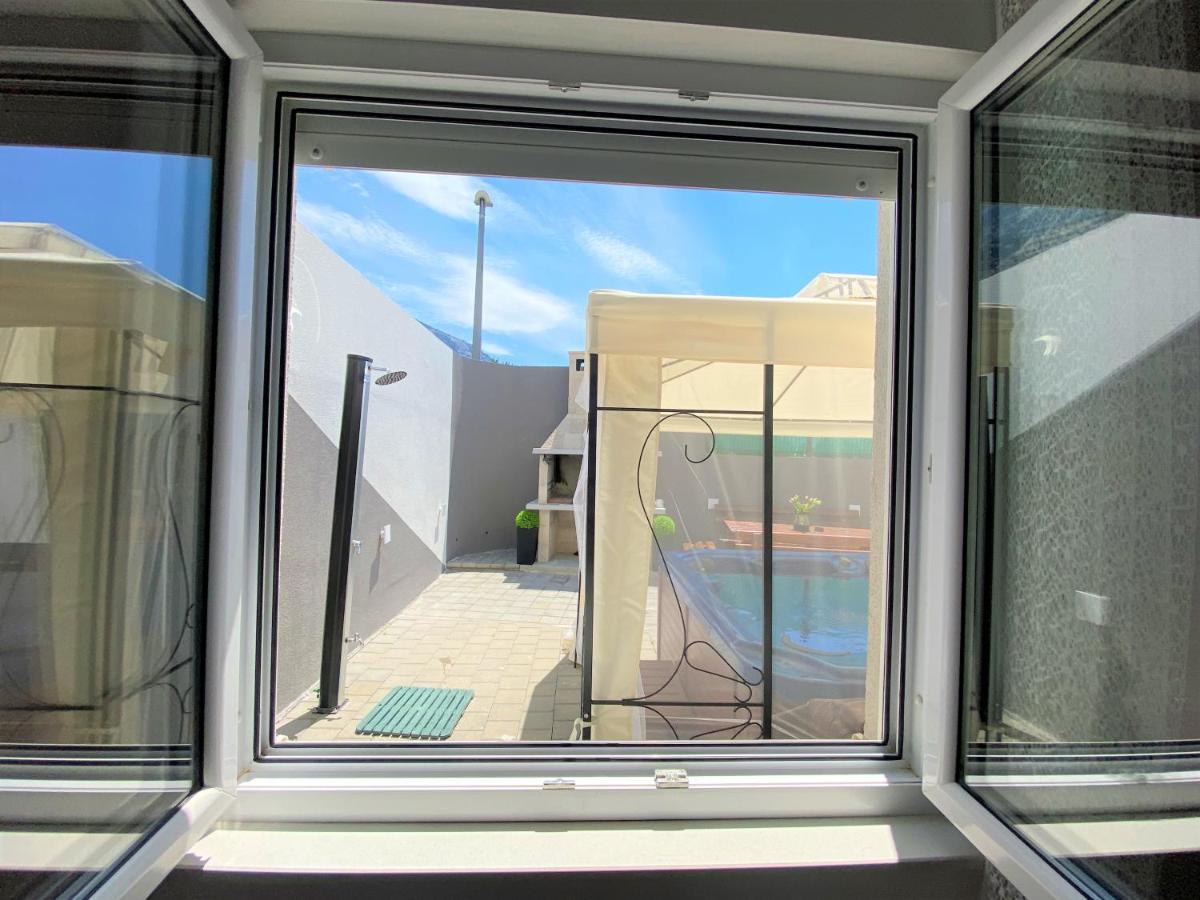 Lux Apartment Sea Shell With Jacuzzi Makarska Eksteriør billede